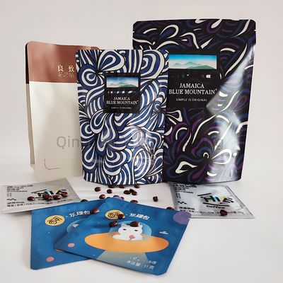 Sacs en plastique en forme rectangulaire Emballage Matte Aliments avec fermeture à glissière Imprimé sur mesure
