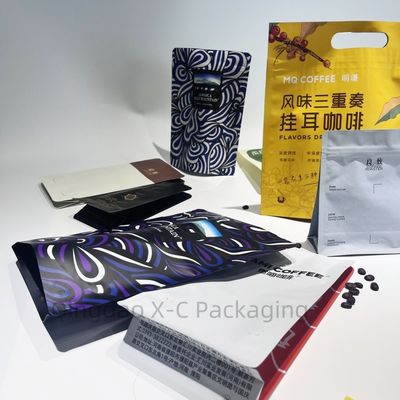 Stockage des aliments Noix de café Grains de café de qualité alimentaire Sac en papier kraft personnalisable avec fenêtre Poche debout Noir sac à dos Fermeture à glissière